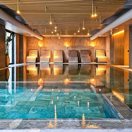 Hotel Bucura Кэлимэнешти Экстерьер фото