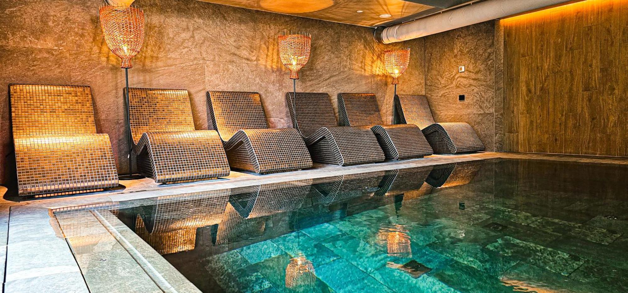 Hotel Bucura Кэлимэнешти Экстерьер фото