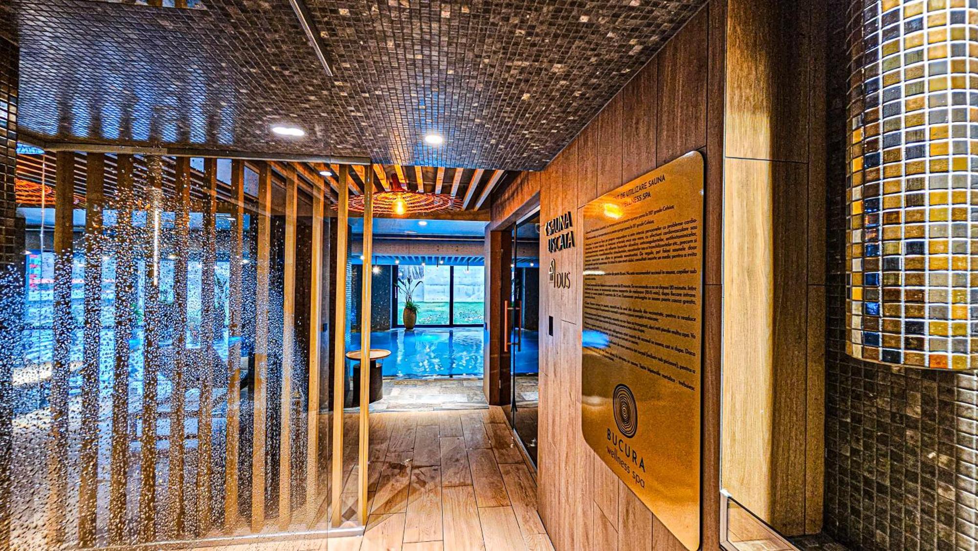 Hotel Bucura Кэлимэнешти Экстерьер фото