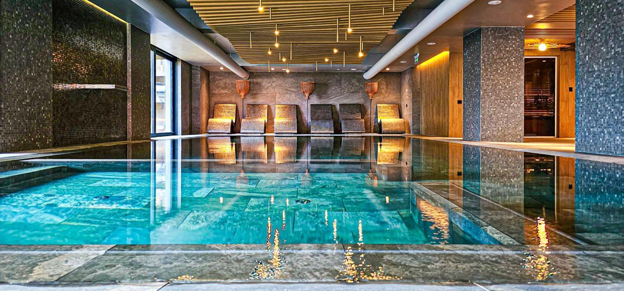 Hotel Bucura Кэлимэнешти Экстерьер фото
